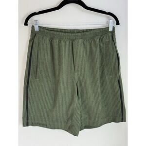 Lululemon Pace Breaker Shorts Men Medium Kinetic‎ Green Lined 9 Inch Pockets L